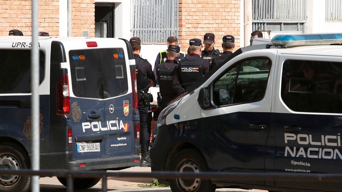 Policija, Španija, ilustracija