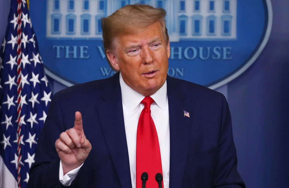 Američki predsednik Donald Tramp izjavio je juče da je bio sarkastičan kada je govorio o mogućnosti ubrizgavanja dezinficijenasa u ljudsko telo za lečenje korona virusa