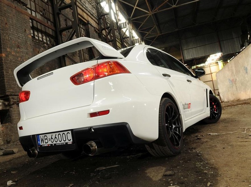 Mitsubishi evo X