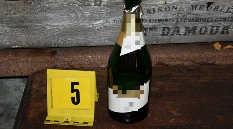 Egy 50 éves férfi vasárnap betört egy veszprémi étterembe, majd pezsgőt bontott / Fotó: police.hu
