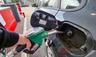 Takie cuda na stacjach paliw. Lepiej dzisiaj nie tankuj. Za tyle benzyna 95 już 16 kwietnia