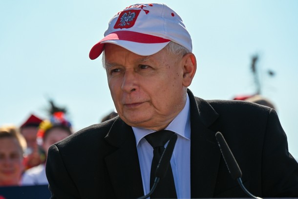 Prezes PiS Jarosław Kaczyński podczas pikniku rodzinnego w Woli Rzędzińskiej. 16.07.2023 r.