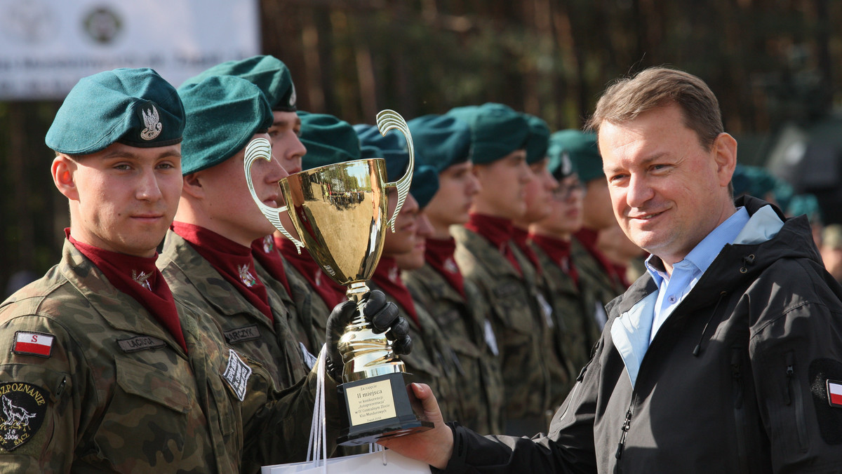 Mariusz Błaszczak,  IV Centralny Zlot Klas Mundurowych w Żaganiu 