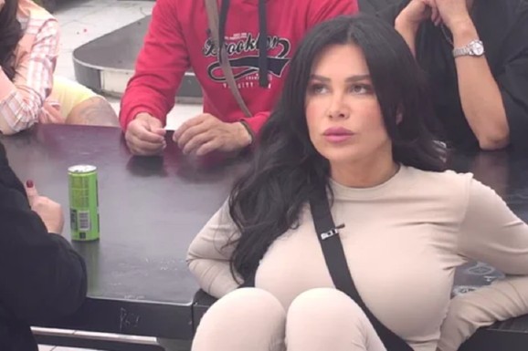 ZBLIŽAVANJE SA ANĐELOM NAPRAVILO HAOS Luka brutalno napao Staniju, umešao se i Ranković i napravio pometnju: "To je LJUBOMORA", evo kako Anita reaguje (VIDEO)