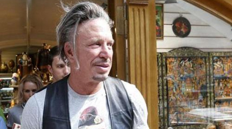 Putyinnal pózolt Mickey Rourke Moszkvában - képek!