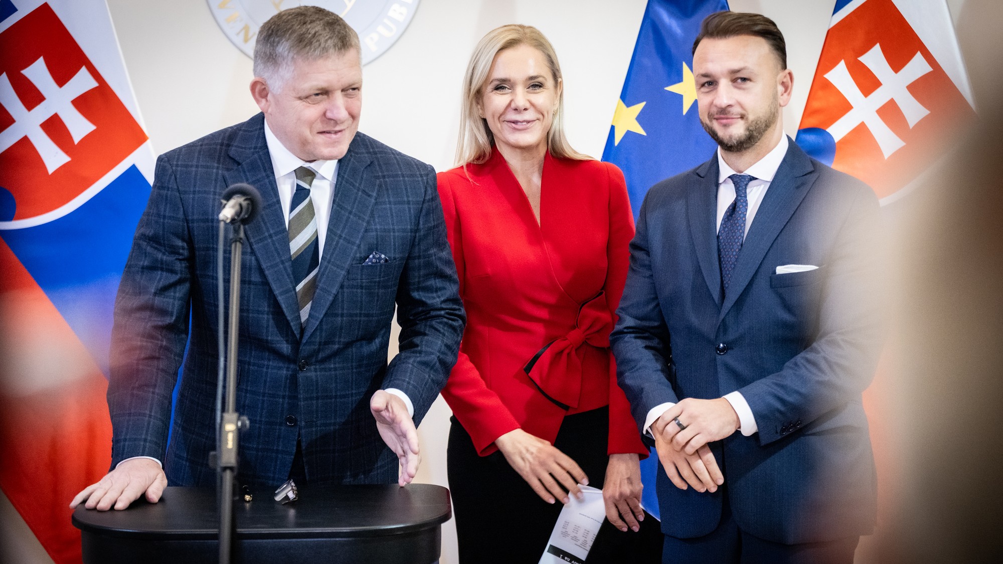 Robert Fico, Denisa Saková a Matúš Šutaj Eštok