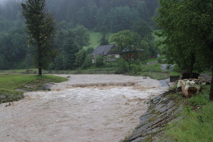 Ulewy i podtopienia