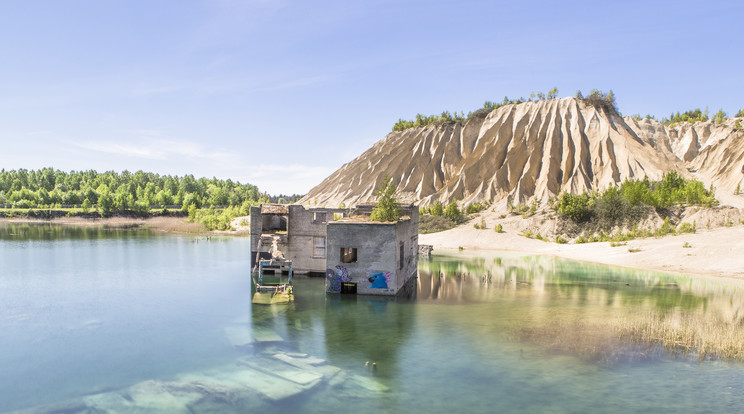  A börtön legmagasabb pontja maradt víz fölött /Fotó: Northfoto