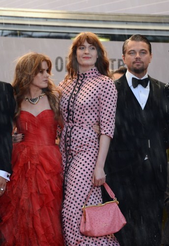 Ekipa 'Wielkiego Gatsby'ego' na czerwonym dywanie Festiwalu Filmowego w Cannes: Isla Fisher, Florence Welch i Leonardo DiCaprio