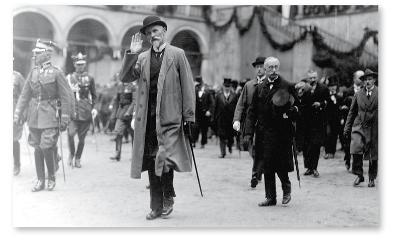 Prezydent Stanisław Wojciechowski na Wawelu, Kraków 1925 r. fot. NAC
