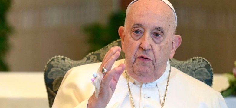 Krytykował papieża. Kardynał stracił mieszkanie i pensję