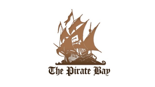<strong>The Pirate Bay: więzienie i odszkodowanie</strong>
<br><br>
Założyciele The Pirate Bay w 2012 roku zostali skazani przez szwedzki sąd za łamanie praw autorskich i pomoc w ich naruszaniu użytkownikom serwisu. Carl Lundström został skazany na 4 miesiące, Peter Sunde na 8 miesięcy, Fredrik Neij na 10 miesięcy, a Gottfrid Svartholm na rok więzienia. Dodatkowo orzeczono odszkodowanie opiewające na kwotę 6,8 mln USD. The Pirate Bay funkcjonuje jednak nadal pod różnymi domenami.