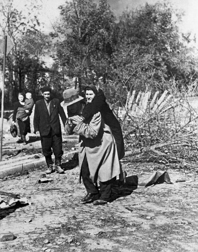 Powstanie Warszawskie na archiwalnej fotografii