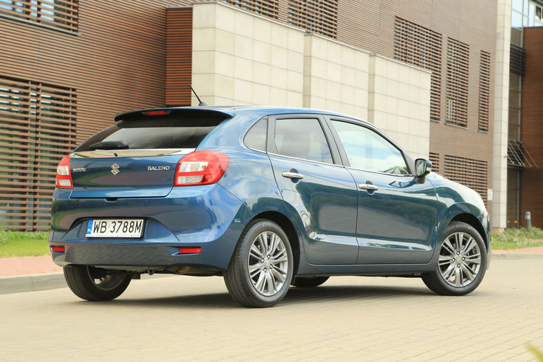 Suzuki Baleno 1.2 - oszczędne i przestronne