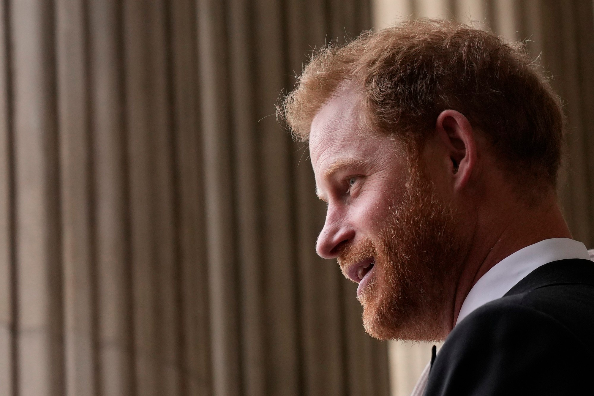 Účasť Meghan a Harryho na platinovom jubileu kráľovnej sa nestretla s nadšenými ováciami.