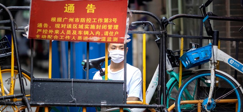 Koronawirus w Chinach. Nowe infekcje, władze wzywają do zacieśnienia kontroli