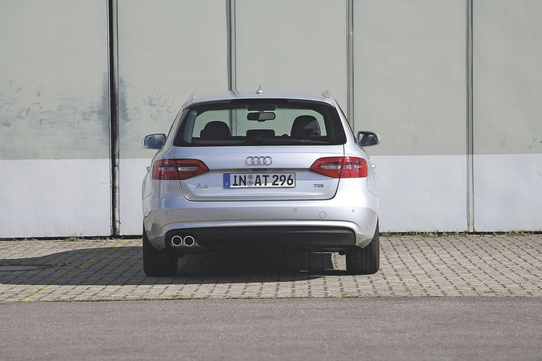 Porównanie Audi A4 Avant, BMW 320d Touring, Mercedes