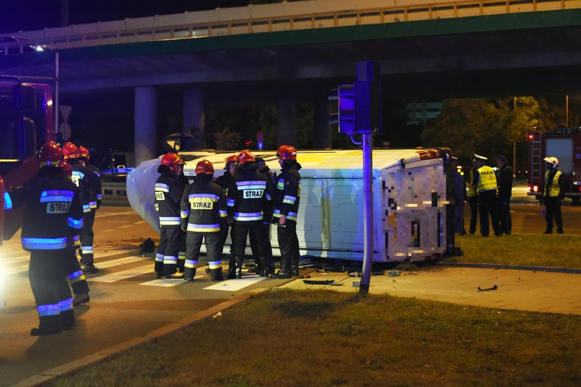 Wypadek radiowozu w kolumnie BOR