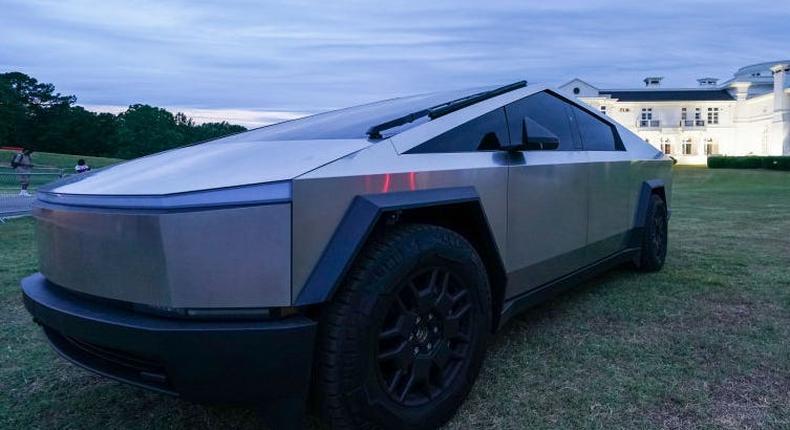 The Tesla Cybertruck has a single huge windscreen wiper.Julia Beverly/Getty Images