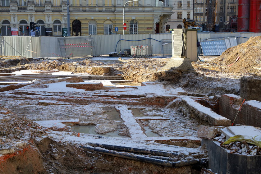 Odkopano fundamenty Wielkiej Synagogi