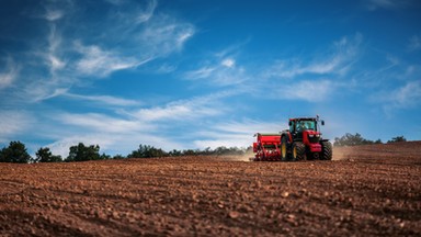 Mazowsze: nastolatek zginął pod kołami ciągnika