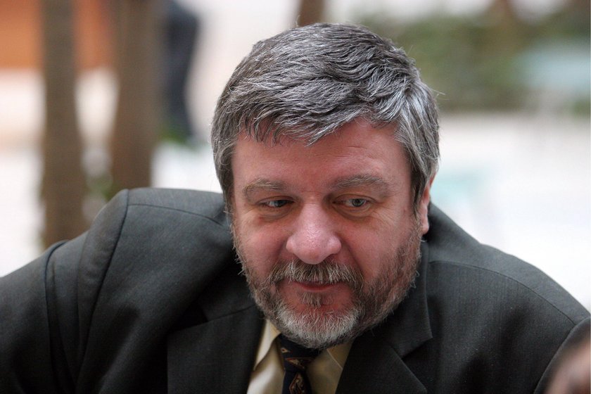 Urzędnicy z Krakowa muszą zjeść pół kilo mięsa w posiłku