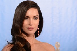 PORODILA SE MEGAN FOKS Glumica na svet donela četvrto dete, a otac bebe kog je slavna lepotica šutnula pre porođaja objavio PRESLADAK VIDEO