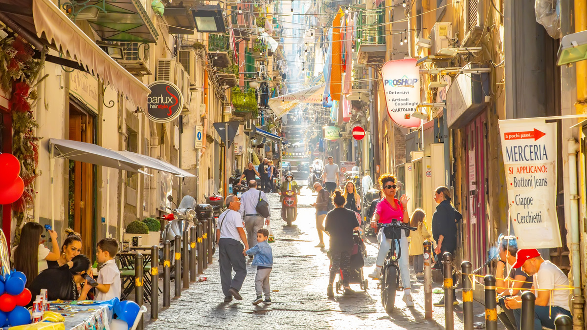 Petycja w Neapolu przeciwko wynajmom turystycznym. "Nie prowadzimy wojny z turystyką"