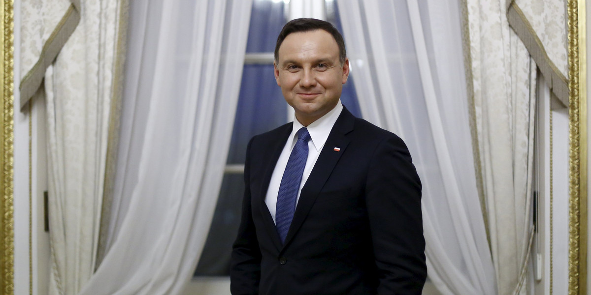 Kogo śledzi Andrzej Duda na Twitterze?