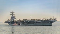 duma amerykańskiej floty płonęła przez 30 godzin. jest gorzej niż sądz