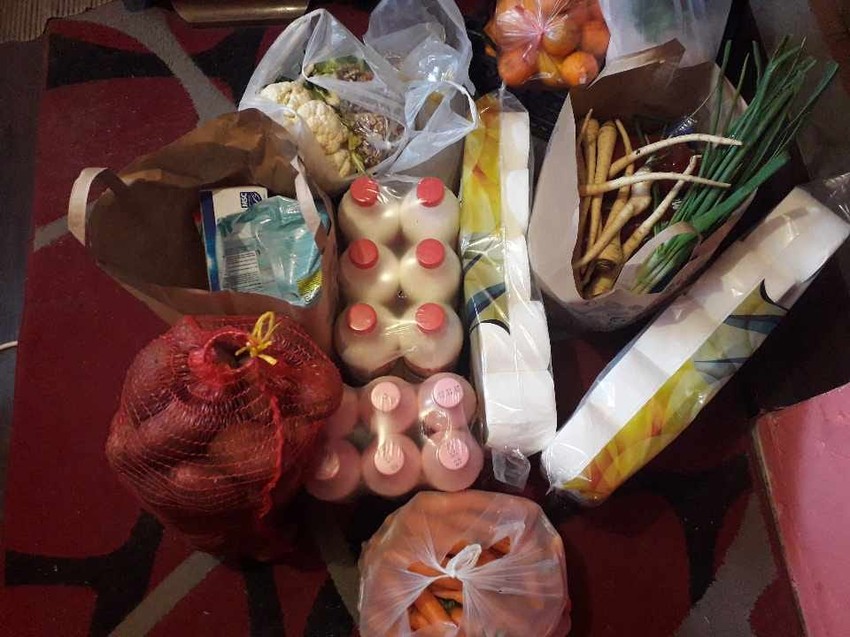 Obroci, lekovi, nameštaj, odeća i obuća, sve što je porodicama neophodno uvek nađe put do njih uz pomoć grupe "Naše malo je nekome sve"