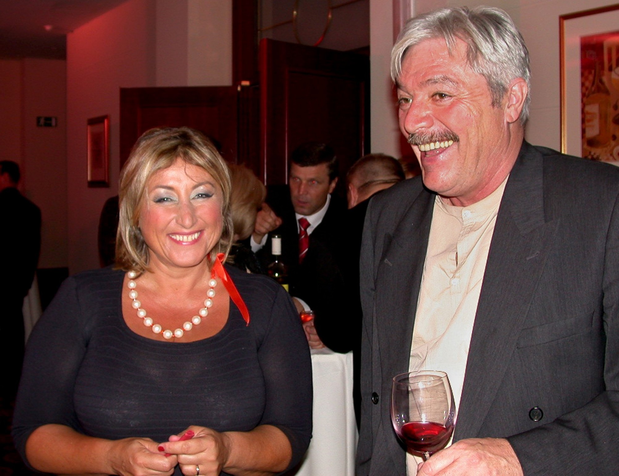 Česká spisovaterľka Halina Pawlowská a slovenský herec Juraj Kukura. 