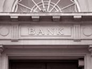 UOKiK bada 18 banków. Mogą zapłacić klientom łącznie nawet 80 mln zł rekompensaty