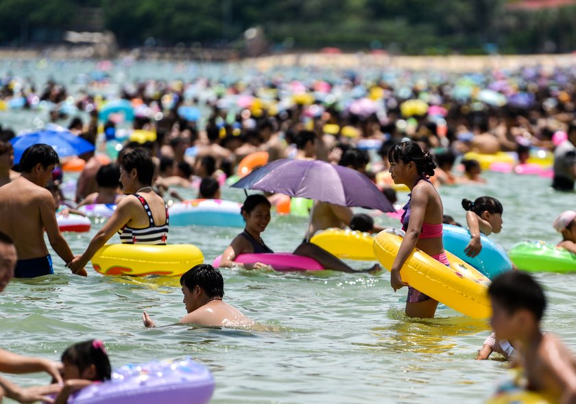 Przeludnione chińskie plaże