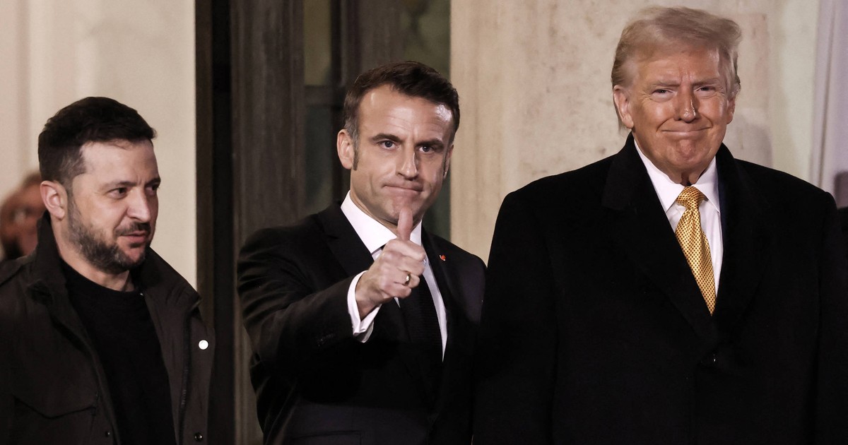 Emmanuel Macron Donald Trumppal és Zelenszkijjel is tárgyalt ma a Notre-Dame újranyitása előtt