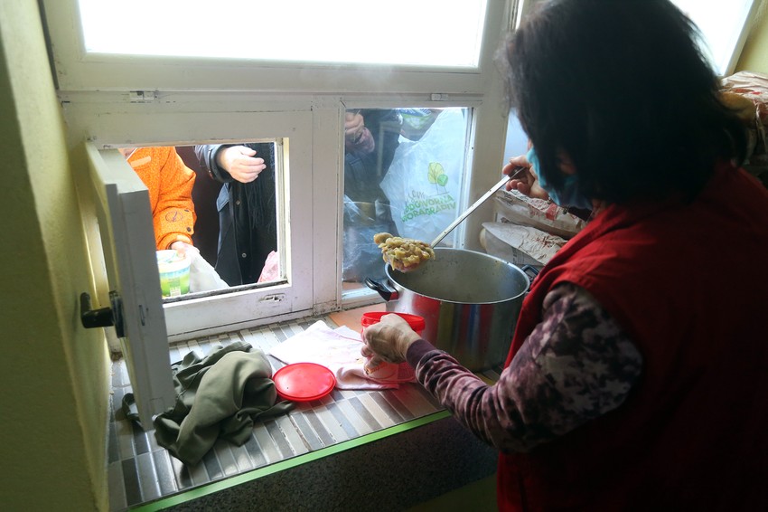 Javna kuhinja "Mozaik prijateljstva"