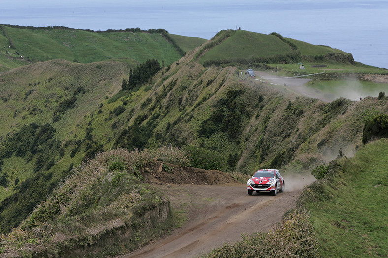 IRC – SATA Rally Acores: Kris Meeke i Peugeot 207 S2000 (fotogaleria)