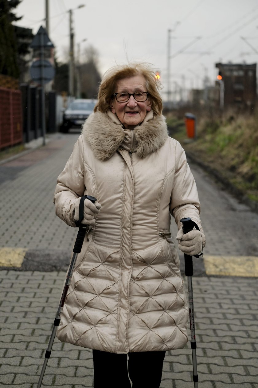 Tańczę, maluję i biegam z kijkami 6 km dziennie!