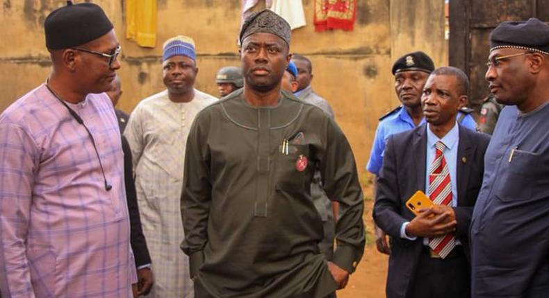 Governor Seyi Makinde visits the illegal correctional centre at Olore Central Mosque, Ojoo, Ibadan. [Twitter/@seyiamakinde]