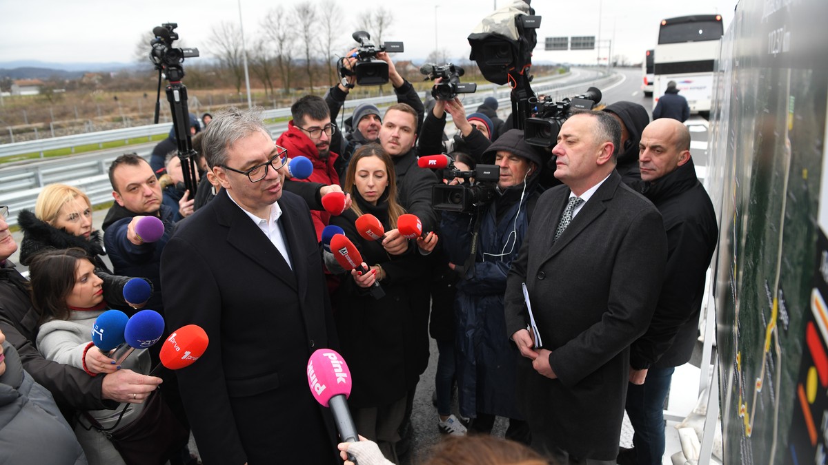Vučić na otvaranju deonice Moravskog koridora - "prvog digitalnog u Srbiji"