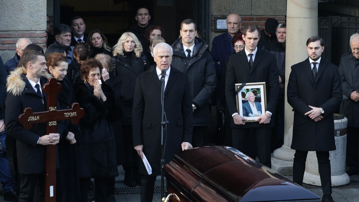 Sahrana oca Zvezdana Terzića