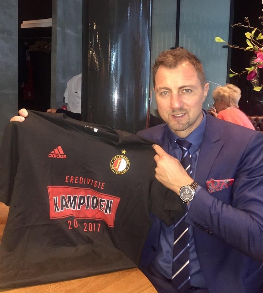 Jerzy Dudek na imprezie Feyenoordu Rotterdam. Śpiewał z kibicami