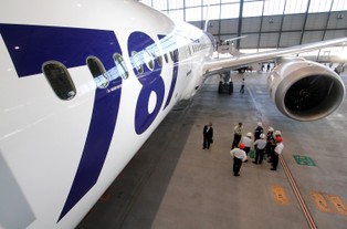 Walka o władzę w powietrzu. Boeing i Airbus rywalizują o wielki kontrakt w Indiach