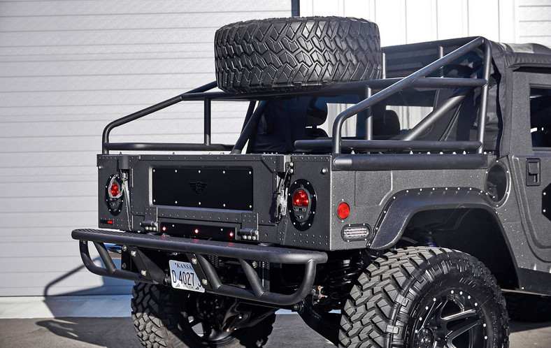 Hummer H1 Launch Edition 