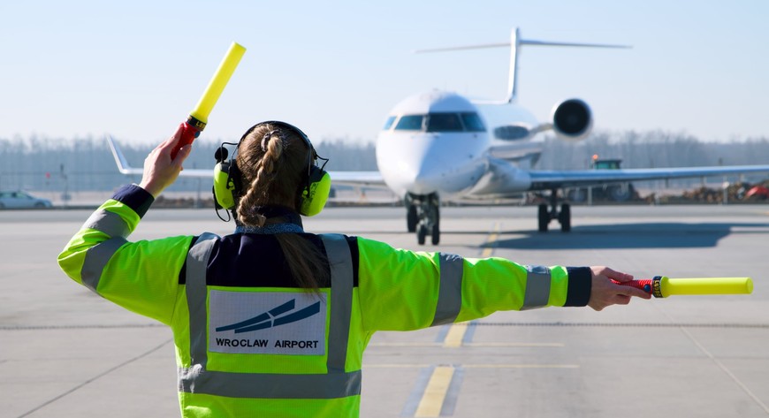 W marcu dużym zainteresowaniem cieszyły się kierunki typowo turystyczne. Najpopularniejsze były loty na Maltę, do Palermo oraz Alicante. 