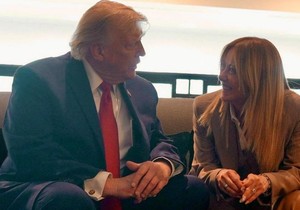 Đorđa Meloni razgovarala je u subotu sa Donaldom Trampom na samitu G7 u francuskom Evijanu | Foto: Handout via REUTERS