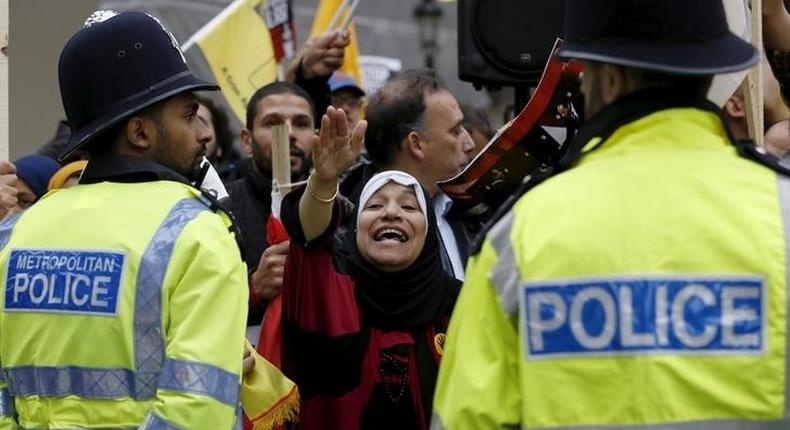 Demonstrators protest against Egypt's President Abdel Fattah al-Sisi near Downing Street whilst he met with Britain's Prime Minister Cameron in London, Britain, November 5, 2015.    REUTERS/Luke MacGregor