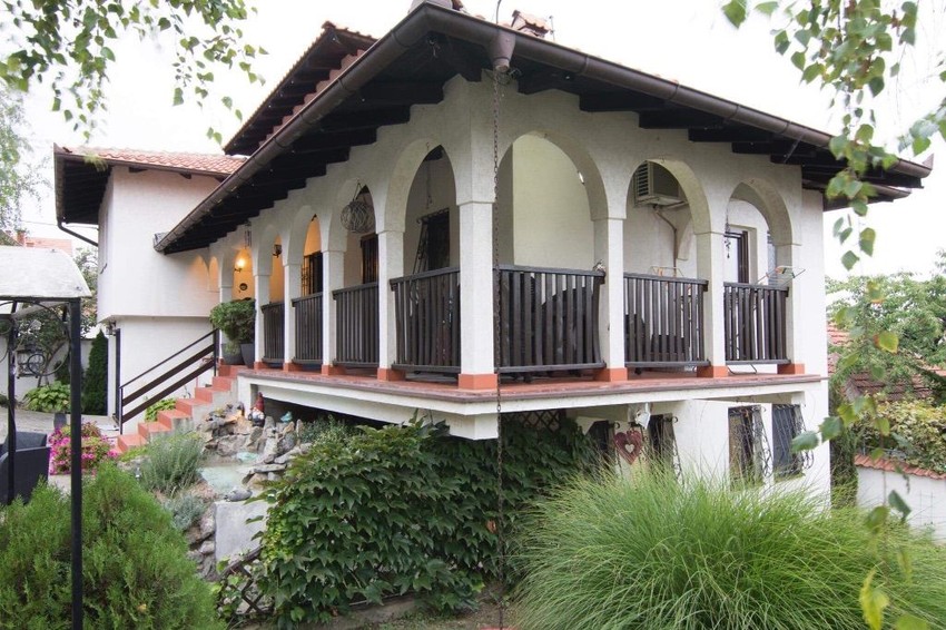 Kuća u starom srpskom stilu