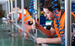 Ponad 3/4 firm przemysłowych, budowlanych i z obszaru centrów danych planuje zmianę źródeł energii