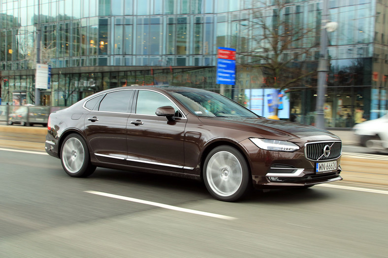 Volvo S90 T6 AWD - stylowo, szybko i wygodnie